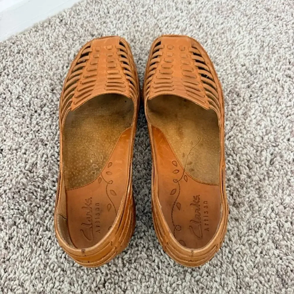 Clarks Huarache Sandals Women's 9.5 M Leather Upper Handwoven Brown Comfortable